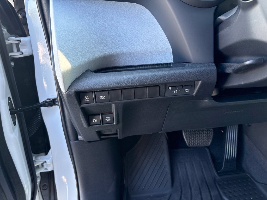2026 Toyota Sienna XLE 7 Passenger