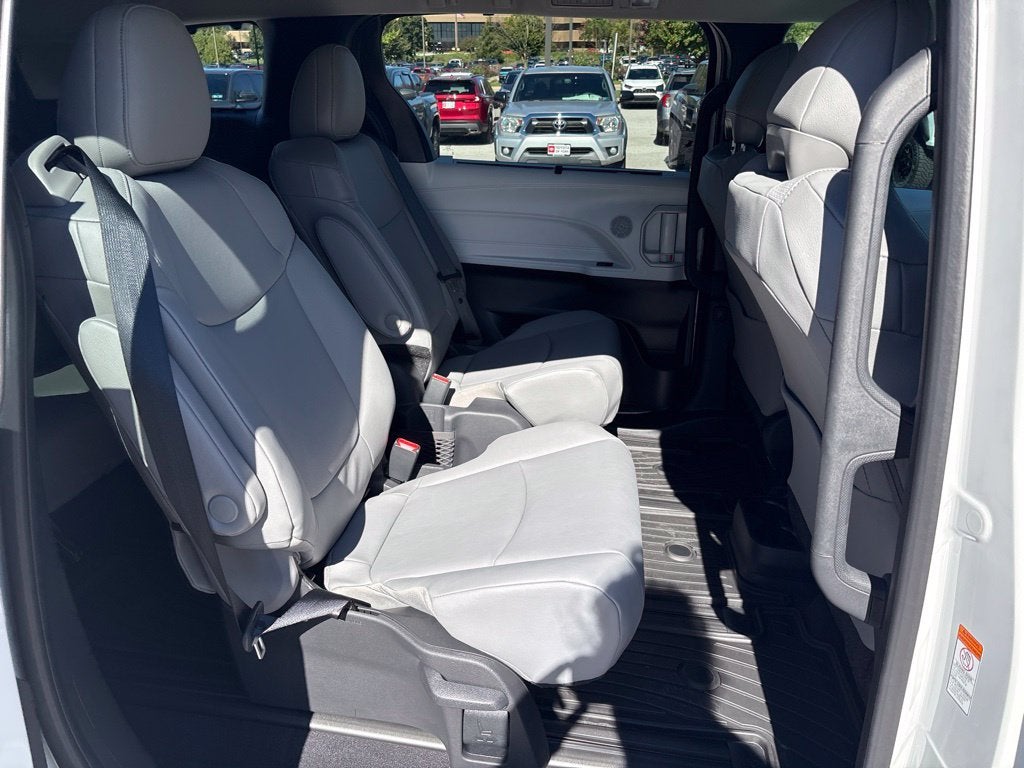 2026 Toyota Sienna XLE 7 Passenger