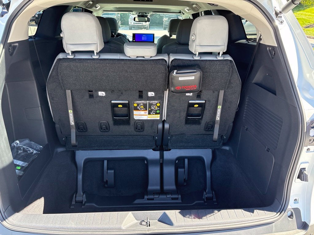 2026 Toyota Sienna XLE 7 Passenger