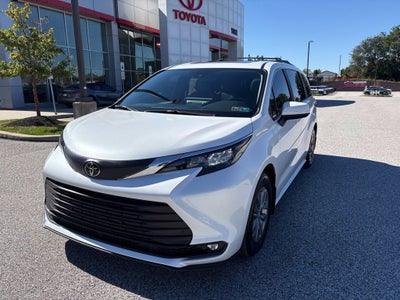 2026 Toyota Sienna XLE 7 Passenger