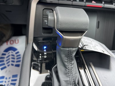 2026 Toyota Tundra i-FORCE MAX Platinum i-FORCE MAX