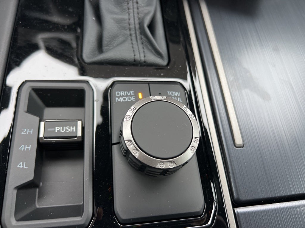 2026 Toyota Tundra i-FORCE MAX Platinum i-FORCE MAX