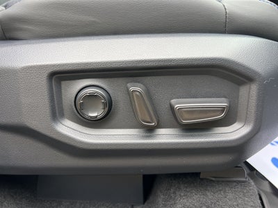 2026 Toyota Tundra i-FORCE MAX Platinum i-FORCE MAX