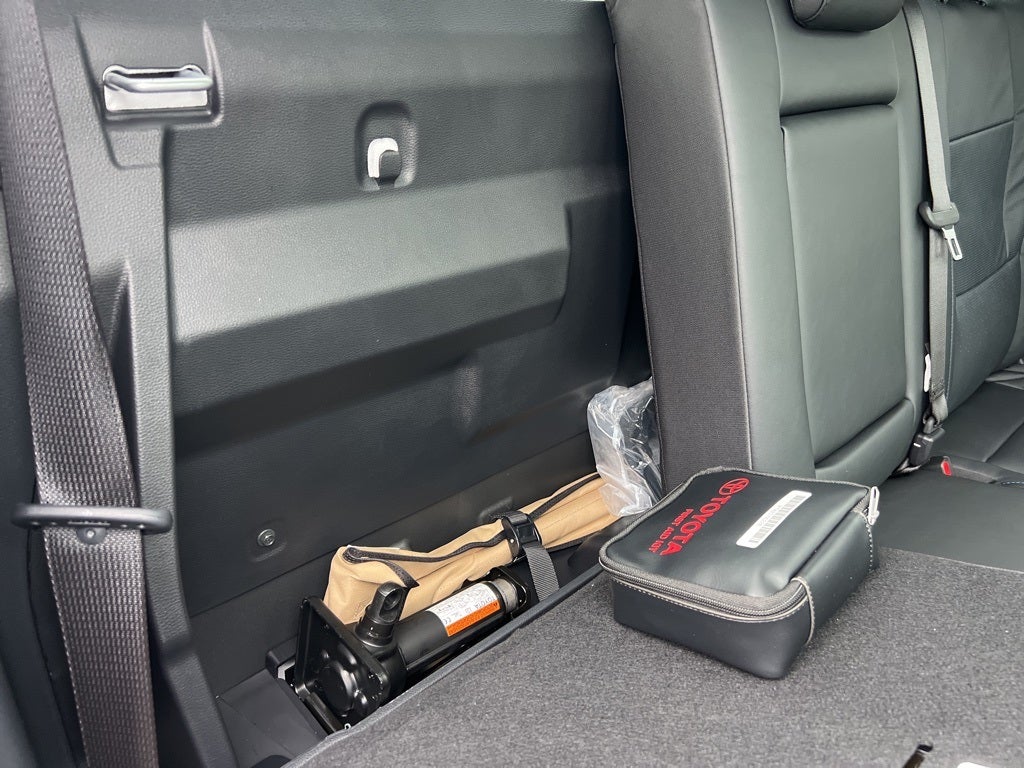 2026 Toyota Tundra i-FORCE MAX Platinum i-FORCE MAX