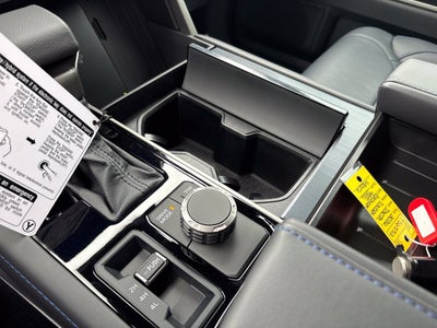 2026 Toyota Tundra i-FORCE MAX Platinum i-FORCE MAX