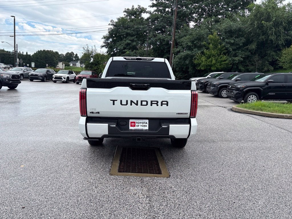 2026 Toyota Tundra i-FORCE MAX Platinum i-FORCE MAX