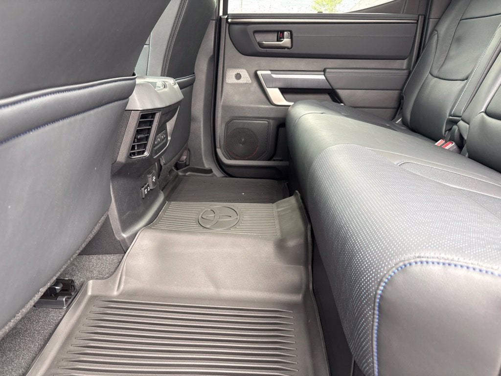2026 Toyota Tundra i-FORCE MAX Platinum i-FORCE MAX