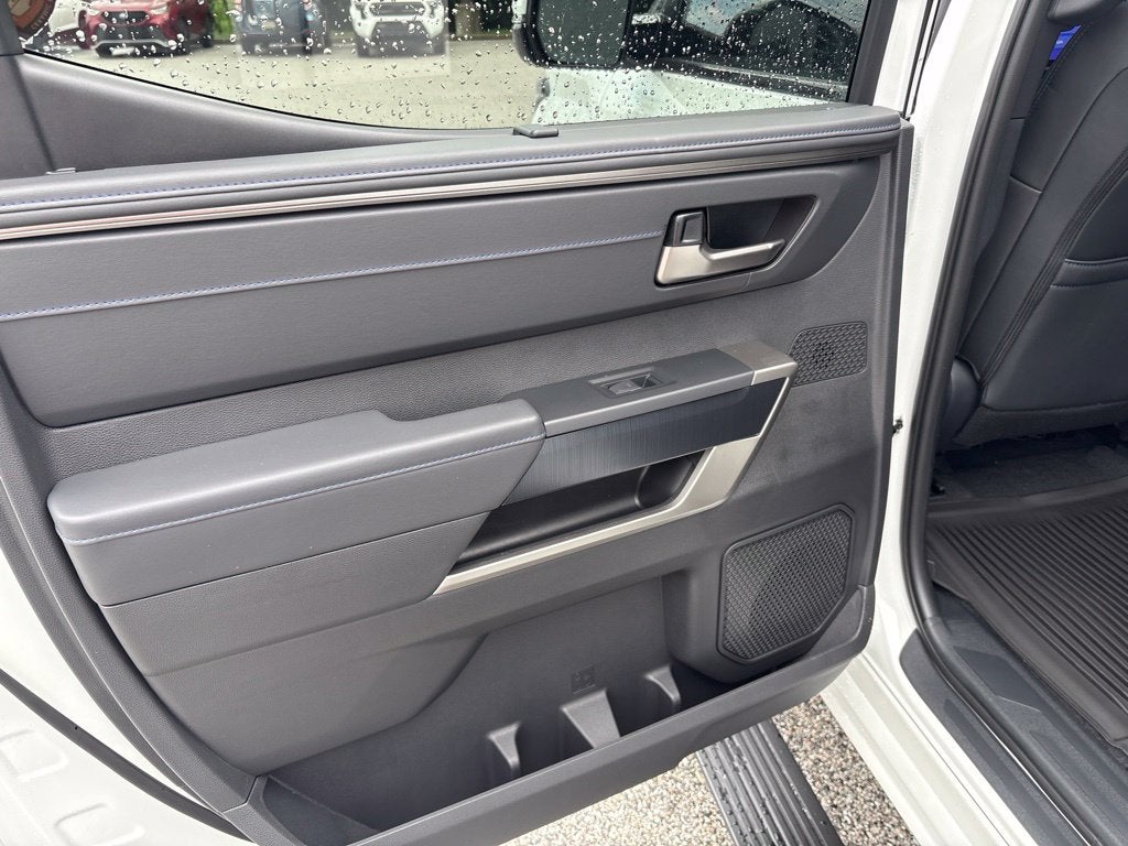 2026 Toyota Tundra i-FORCE MAX Platinum i-FORCE MAX
