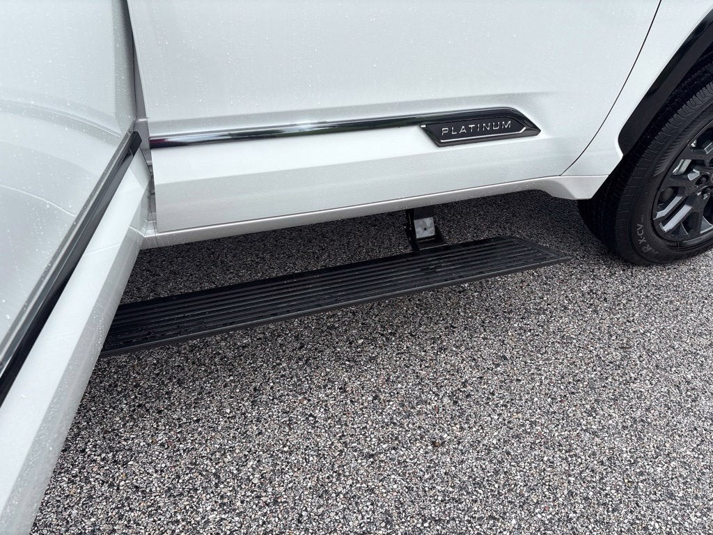 2026 Toyota Tundra i-FORCE MAX Platinum i-FORCE MAX