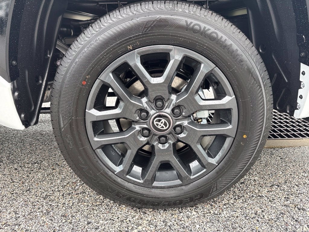 2026 Toyota Tundra i-FORCE MAX Platinum i-FORCE MAX