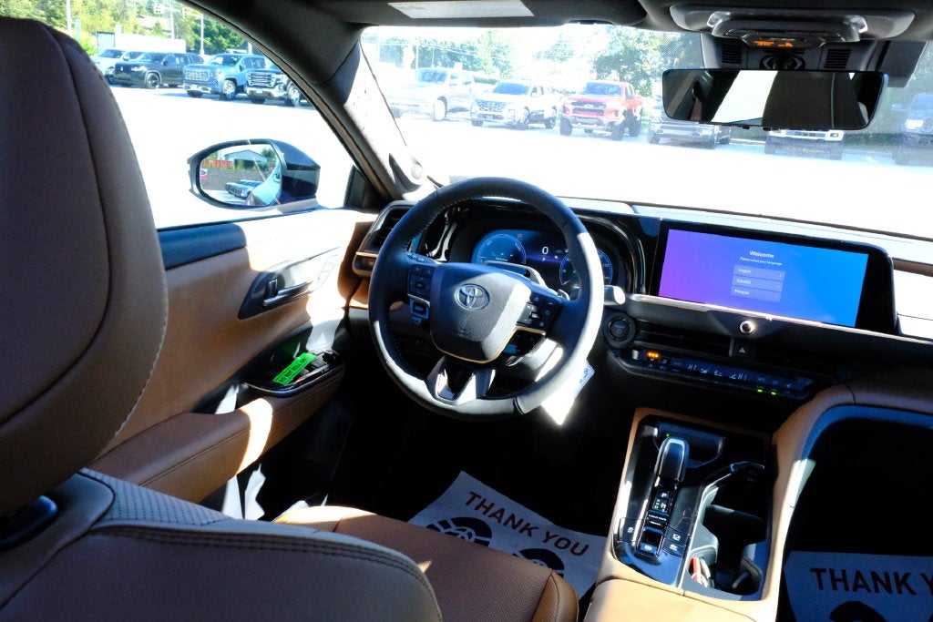 2026 Toyota Toyota Crown Signia Limited
