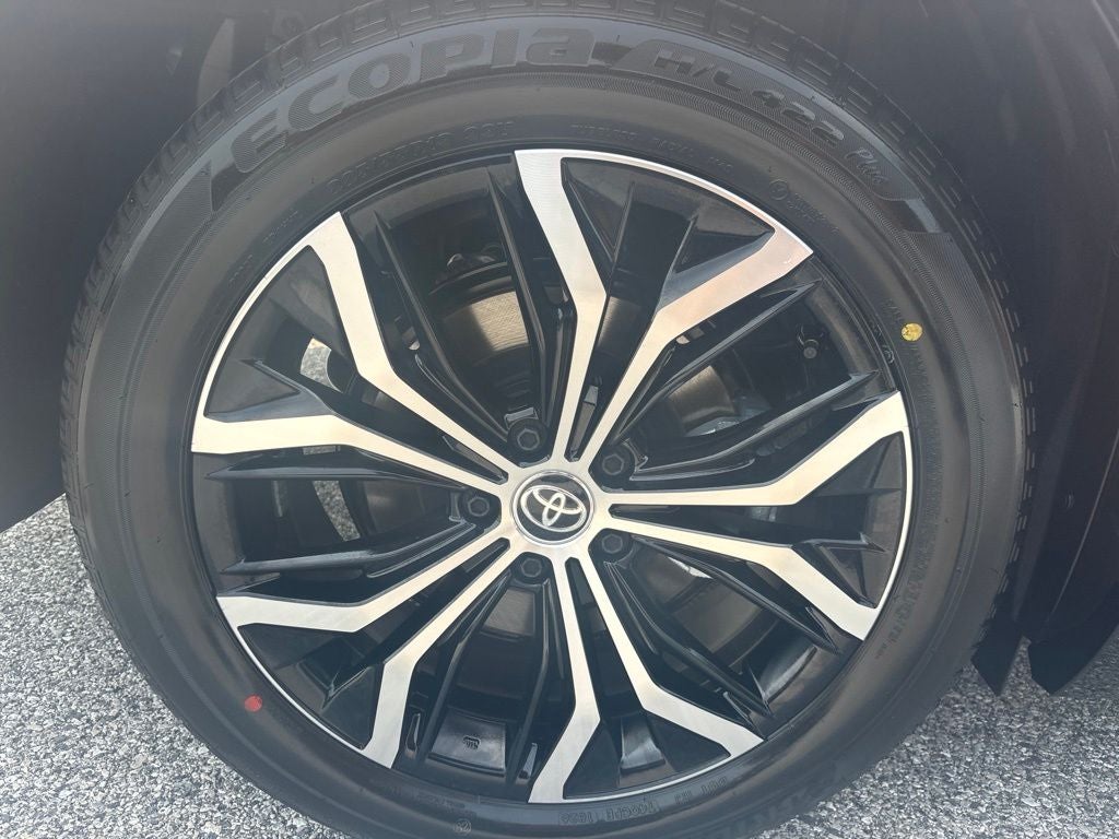 2026 Toyota Toyota Crown Signia XLE