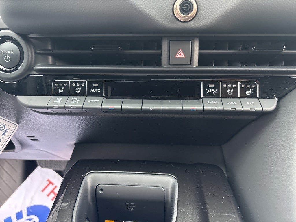 2025 Toyota Toyota Crown Signia XLE