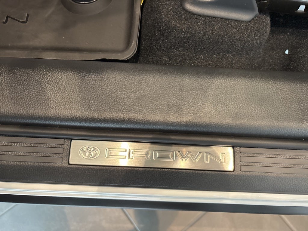 2025 Toyota Toyota Crown Signia Limited