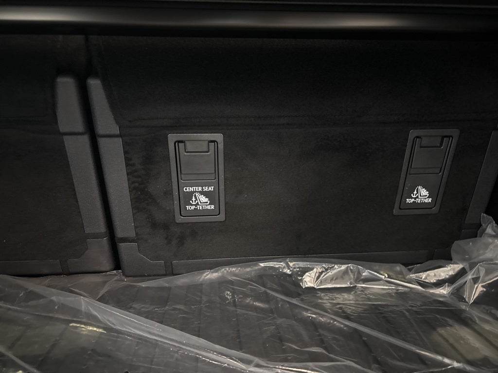 2025 Toyota Toyota Crown Signia Limited