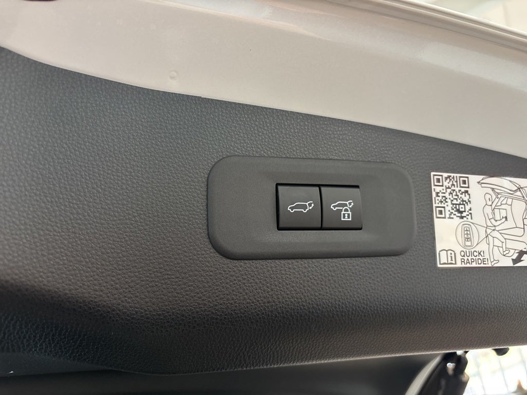 2025 Toyota Toyota Crown Signia Limited