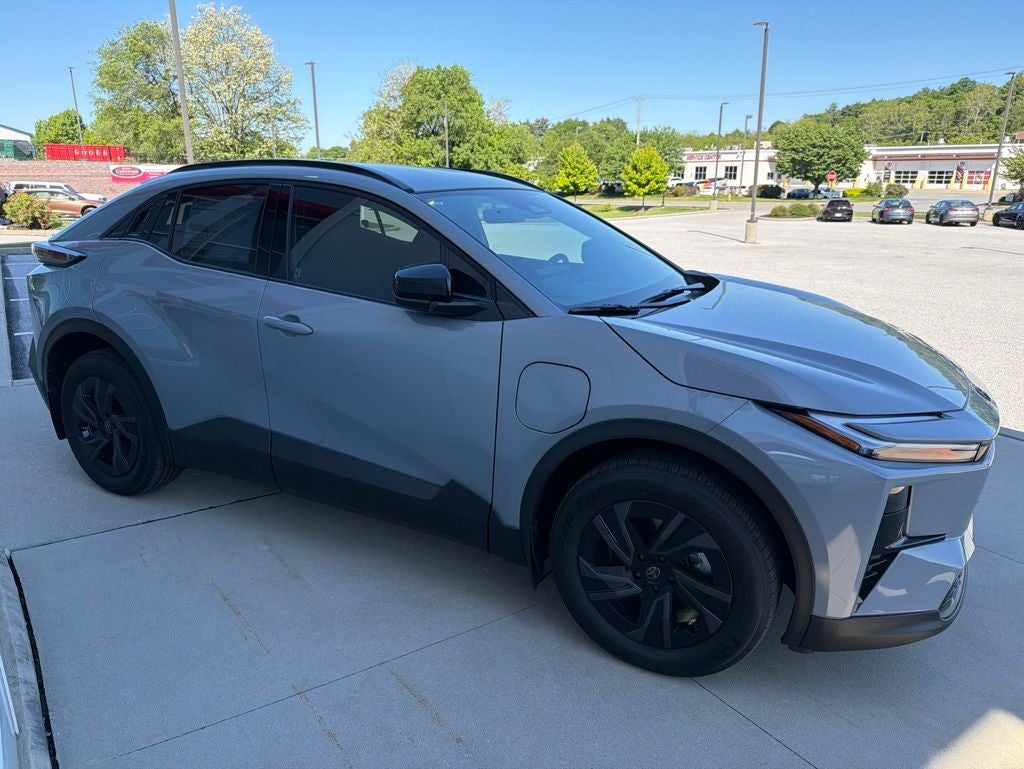 2026 Toyota C-HR SE