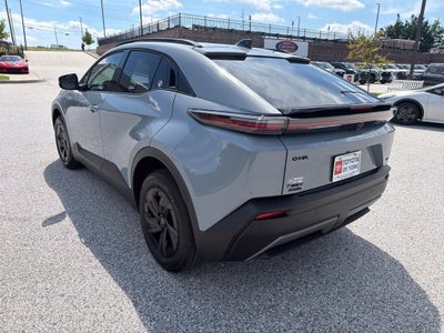 2026 Toyota C-HR SE