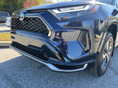2025 Toyota RAV4 Plug-in Hybrid SE