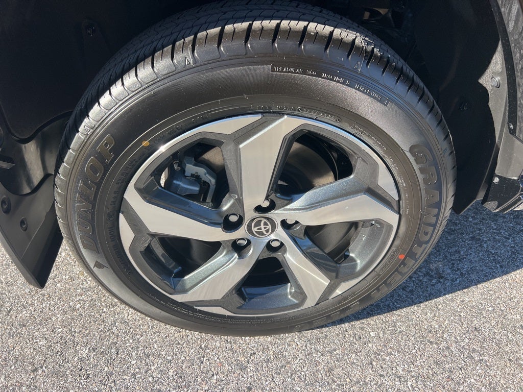 2025 Toyota RAV4 Plug-in Hybrid SE