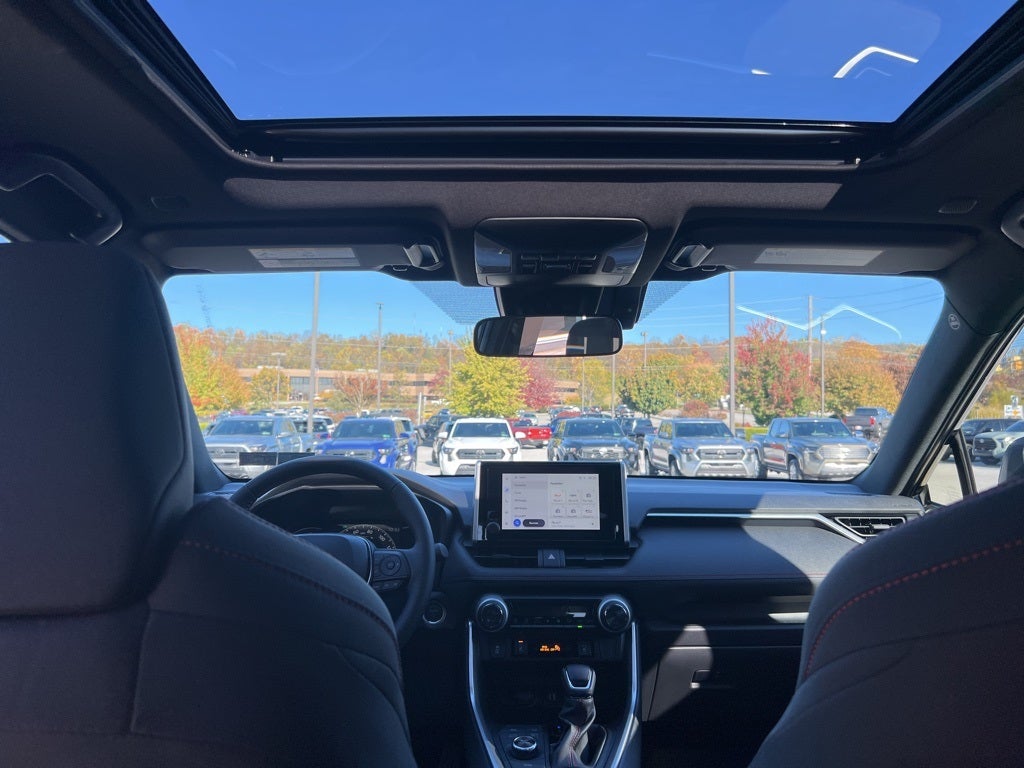 2025 Toyota RAV4 Plug-in Hybrid SE