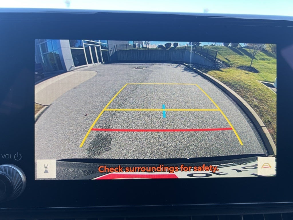 2025 Toyota RAV4 Plug-in Hybrid SE