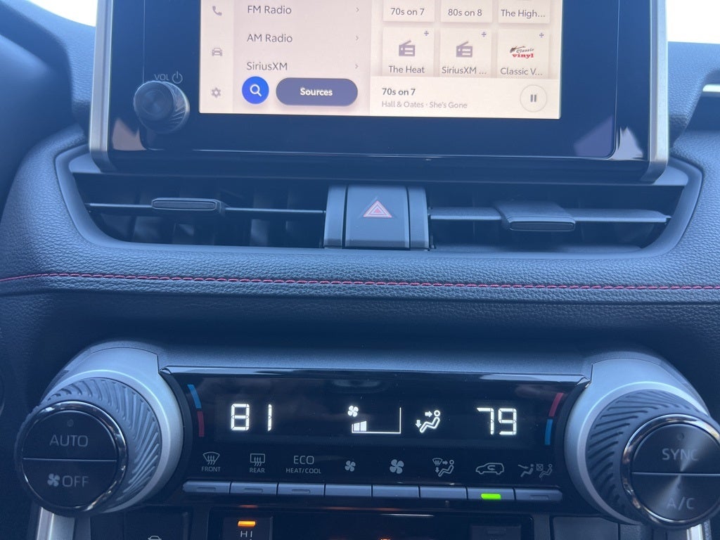 2025 Toyota RAV4 Plug-in Hybrid SE