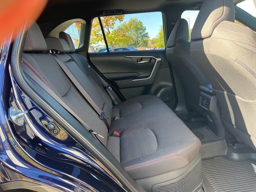 2025 Toyota RAV4 Plug-in Hybrid SE