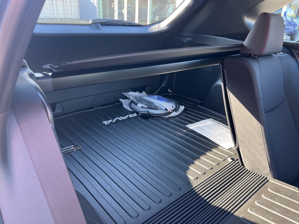 2025 Toyota RAV4 Plug-in Hybrid SE