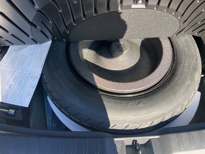 2025 Toyota RAV4 Plug-in Hybrid SE