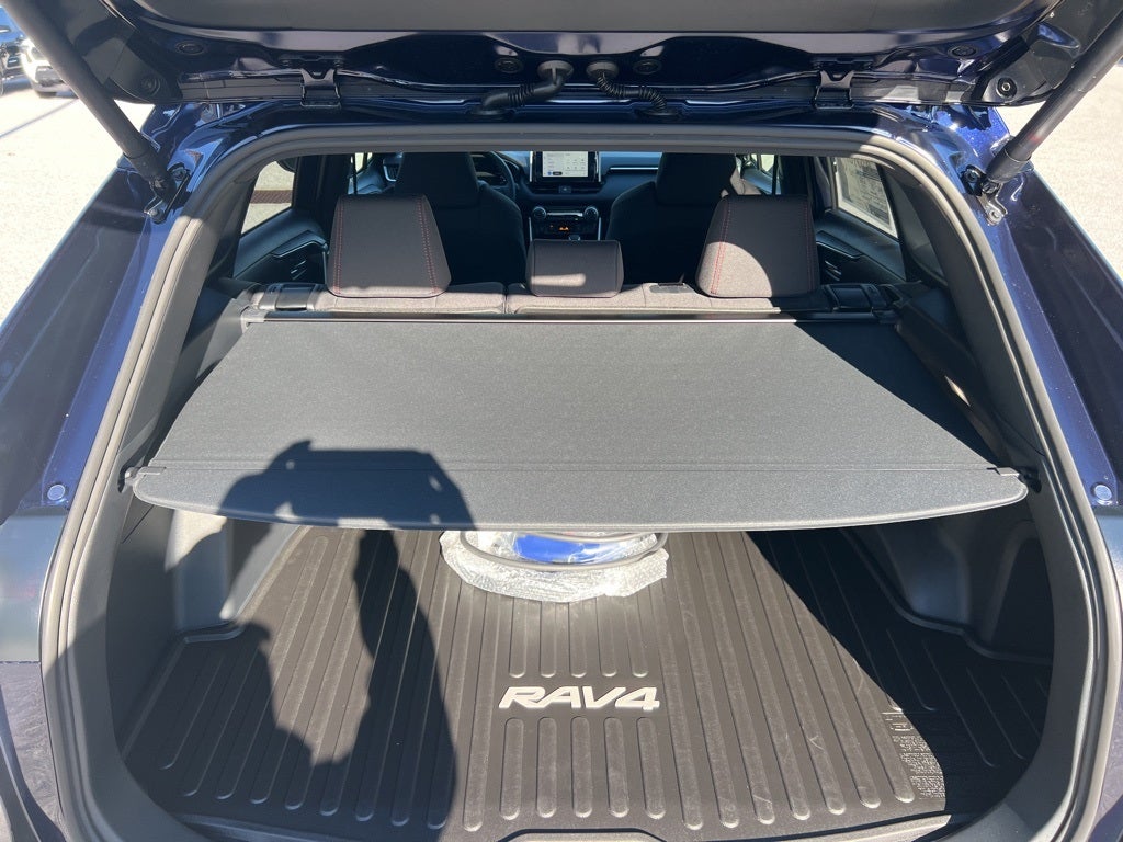 2025 Toyota RAV4 Plug-in Hybrid SE