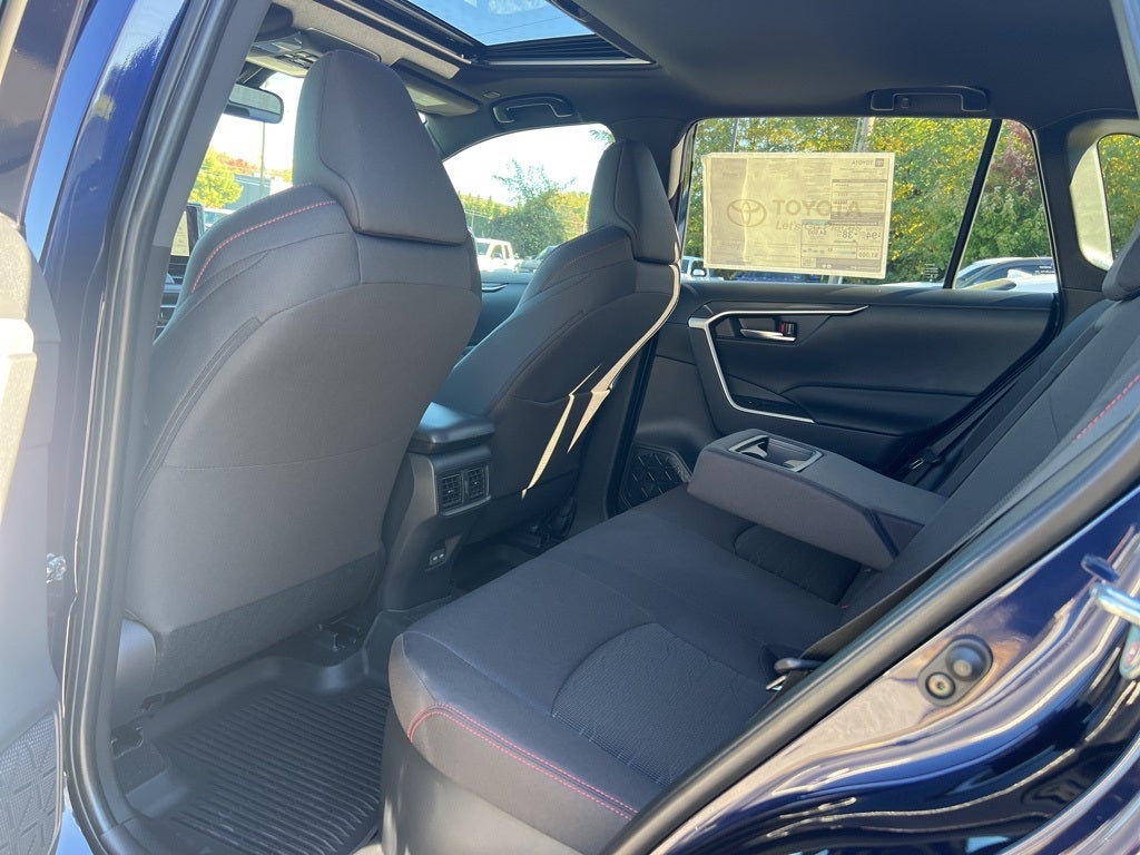 2025 Toyota RAV4 Plug-in Hybrid SE