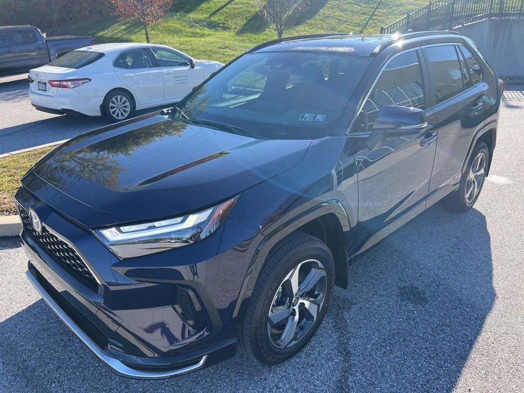 2025 Toyota RAV4 Plug-in Hybrid SE