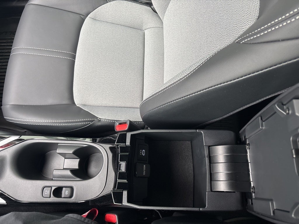 2025 Toyota Corolla Hatchback XSE