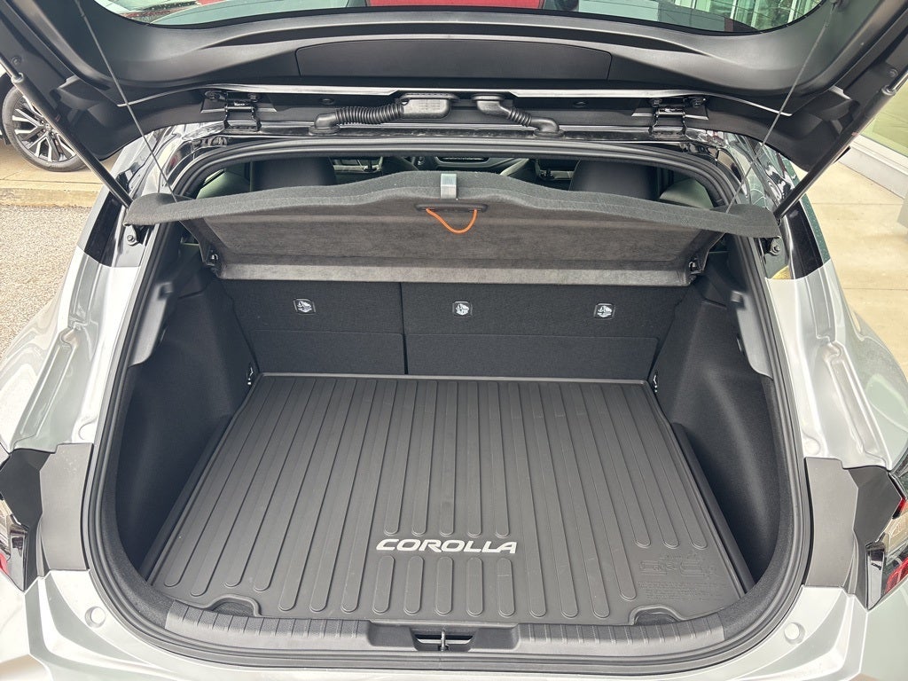 2025 Toyota Corolla Hatchback XSE