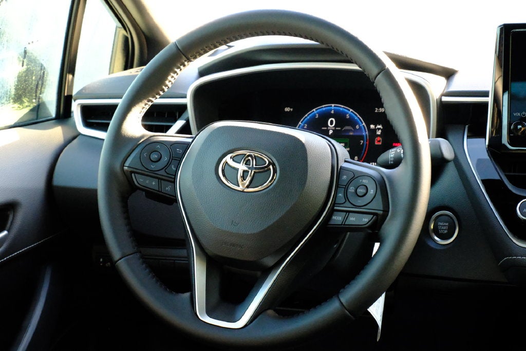 2027 Toyota Corolla Hatchback SE
