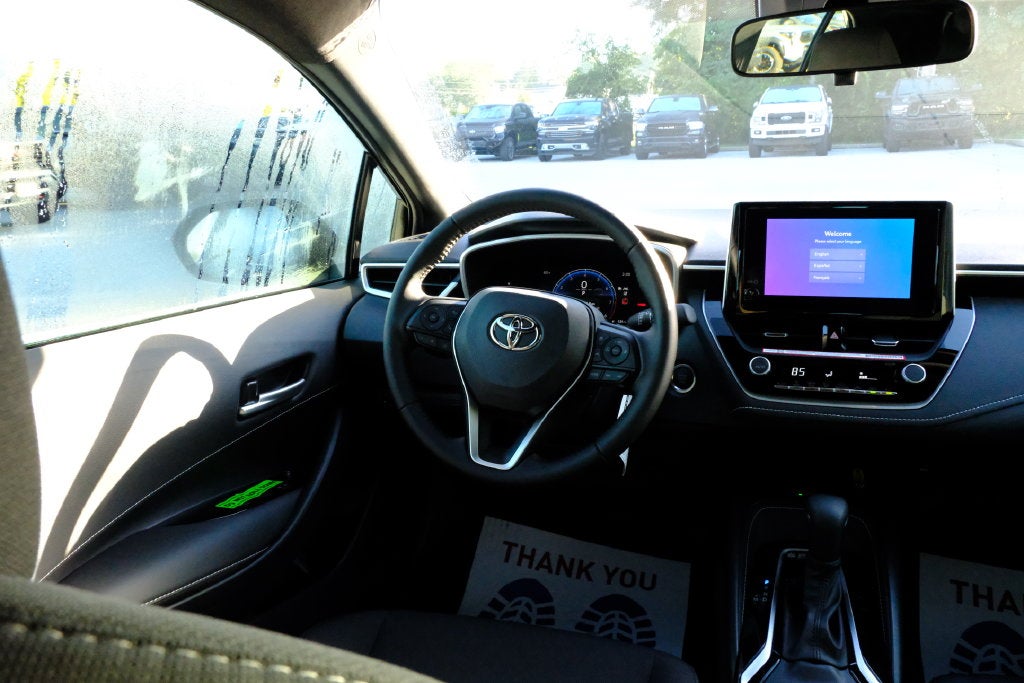 2027 Toyota Corolla Hatchback SE