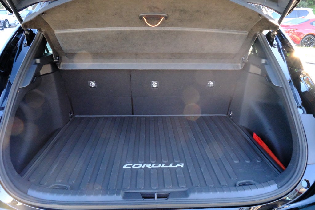 2027 Toyota Corolla Hatchback SE