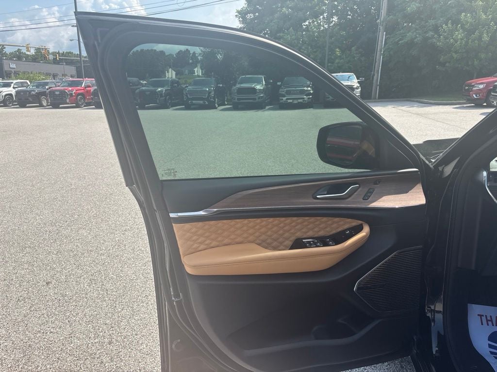 2024 Jeep Grand Cherokee L Summit