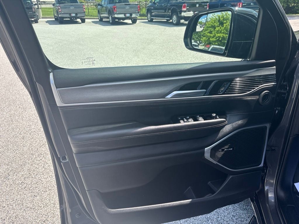 2025 Jeep Wagoneer L Series II