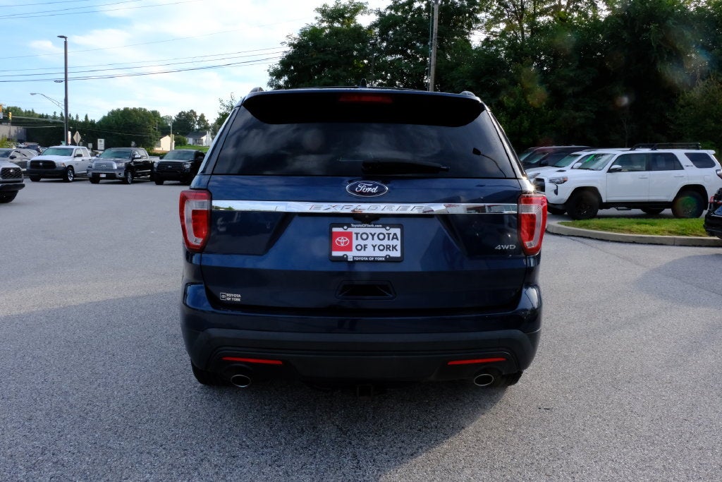 2016 Ford Explorer Base