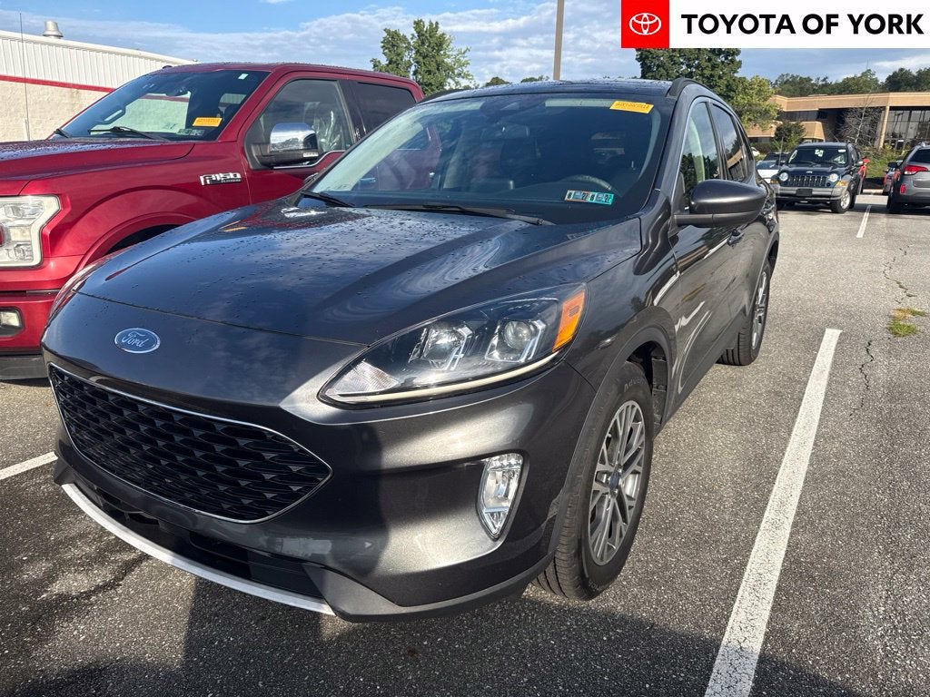 2020 Ford Escape SEL
