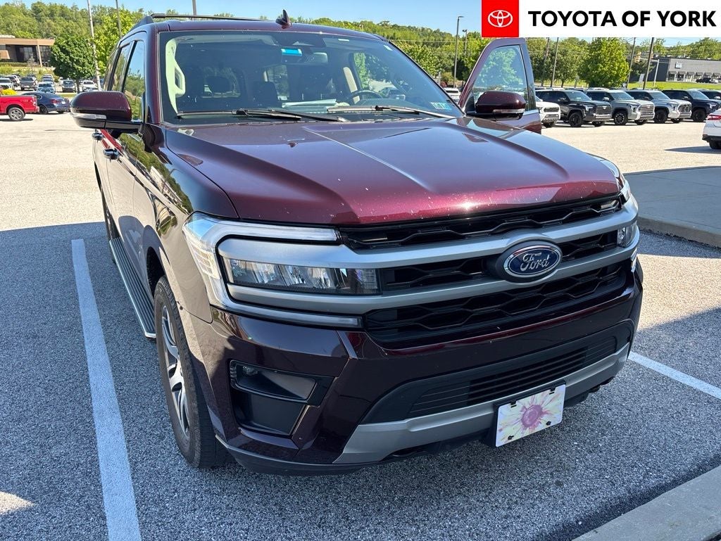 2023 Ford Expedition XLT 4x4's photo