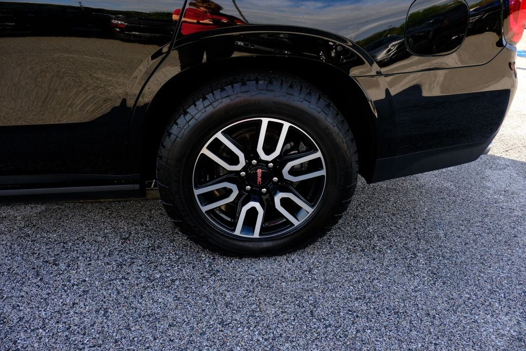 2023 GMC Yukon AT4