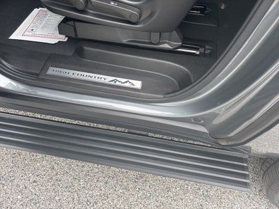 2021 Chevrolet Suburban High Country