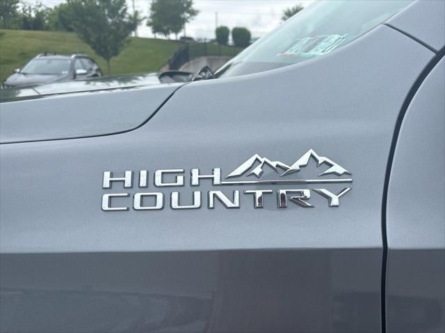 2021 Chevrolet Suburban High Country
