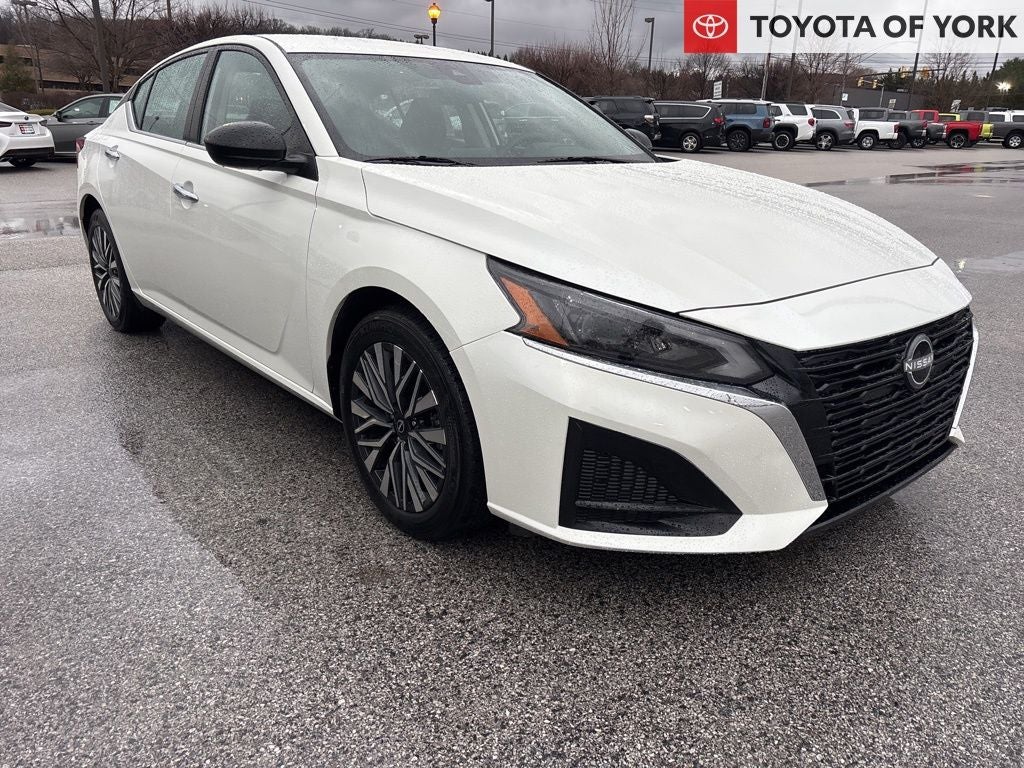 2025 Nissan Altima SV