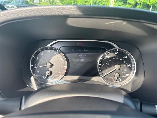 2024 Nissan Frontier SV