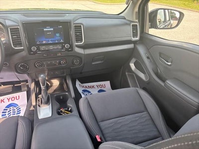 2024 Nissan Frontier SV
