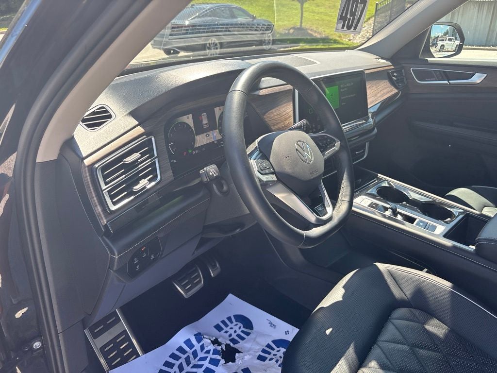 2025 Volkswagen Atlas 2.0T SEL Premium R-Line